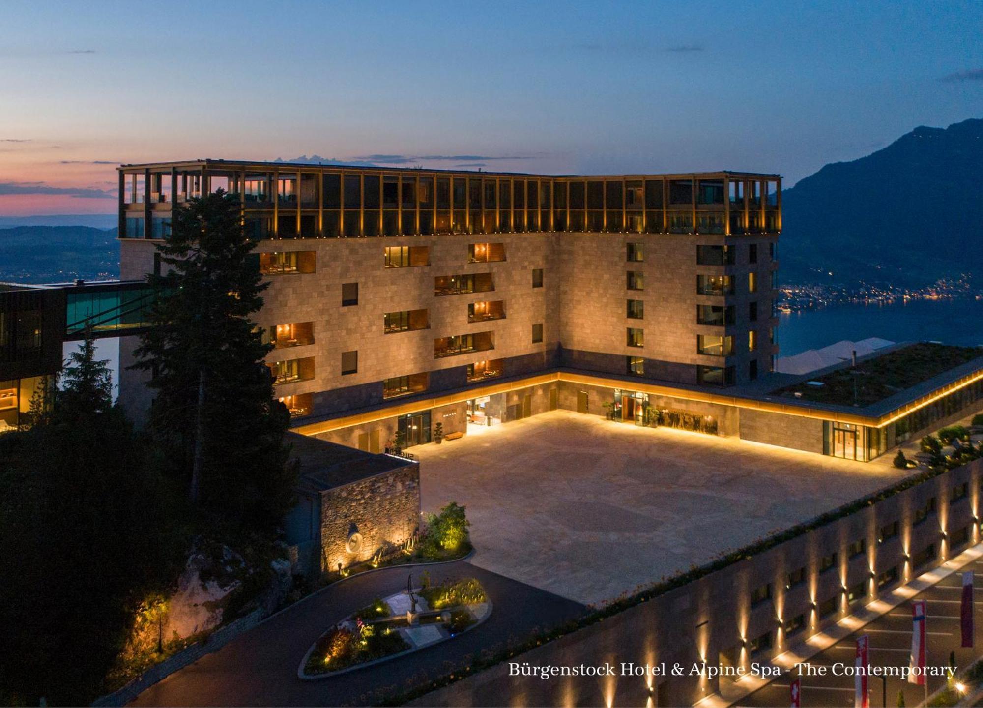 Bürgenstock Hotels&Resort - Bürgenstock Hotel&Alpine Spa Exterior foto The Hotel at night